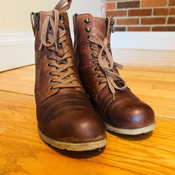 TaraM Womens Size 8 M Brown Leather Zip Laces Ankle Fashion Boots Bootie - Picture 2 of 16